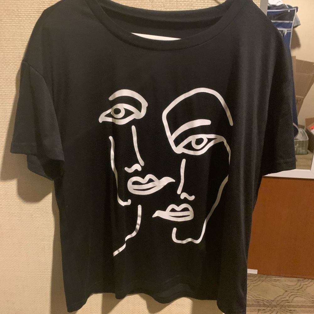 Black t